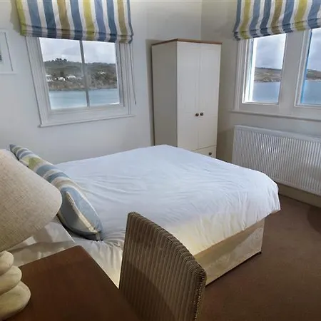 The Paris 4* Coverack